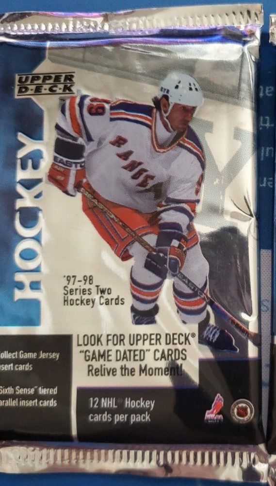 1997-98 UD Series 2 Hockey Hobby Balíček