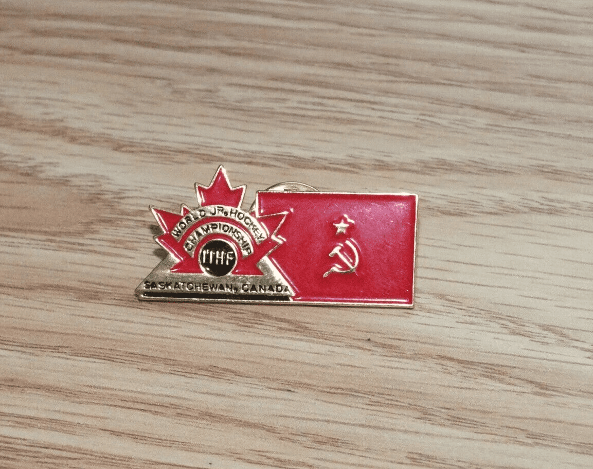Odznak World JR Hockey Championship Team Soviet Union Saskatchewan Canada